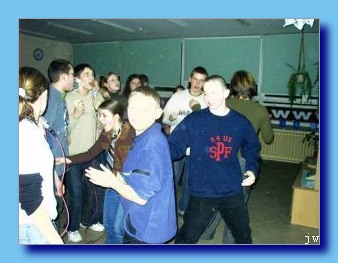 listopad 2003