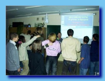 listopad 2003