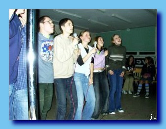 listopad 2003