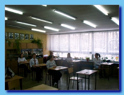 luty 2004