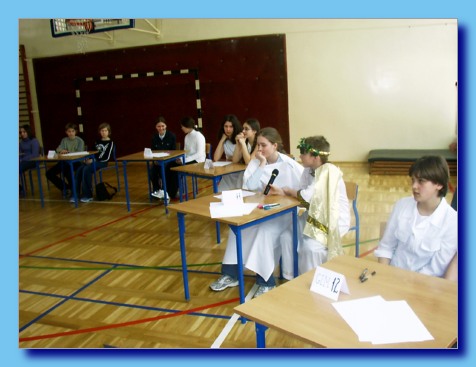 marzec 2004