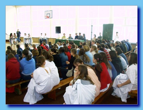marzec 2004