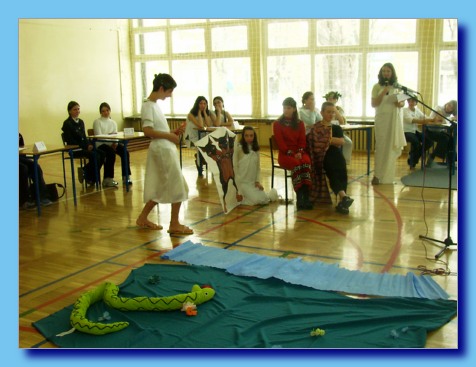 marzec 2004