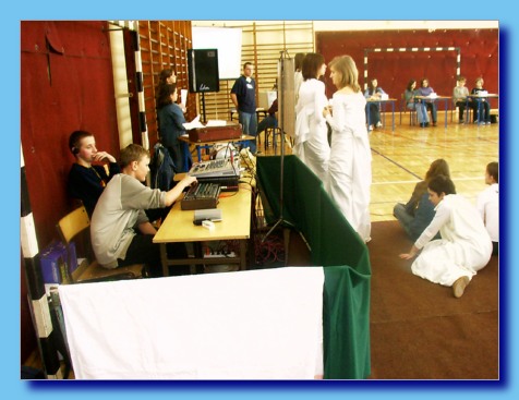 marzec 2004