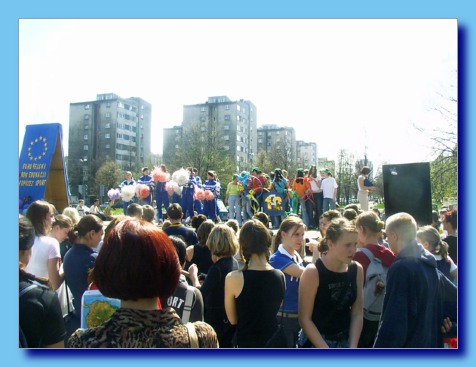 kwiecie 2004