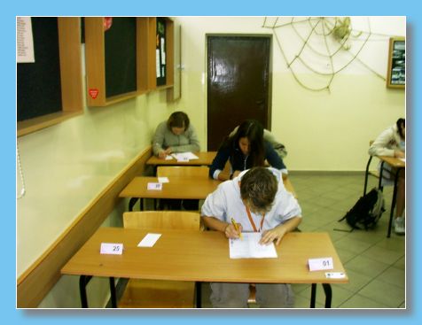 listopad 2004
