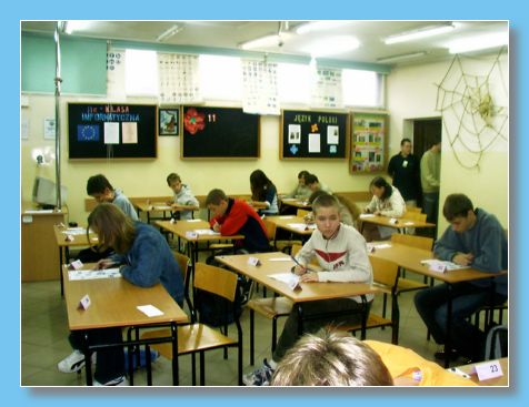 listopad 2004
