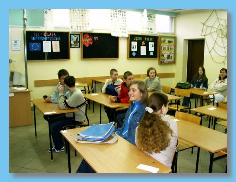 listopad 2004