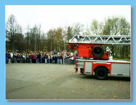 listopad 2004