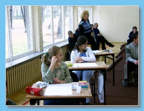 listopad 2004