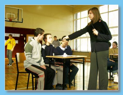 listopad 2004