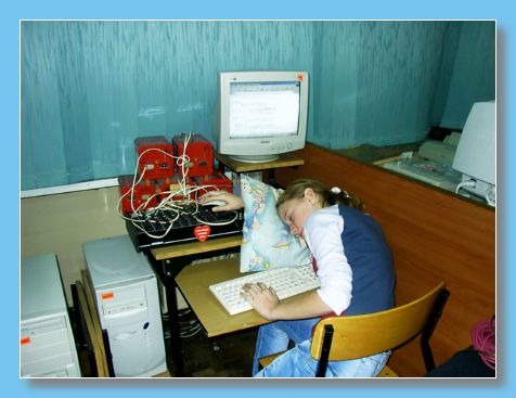 listopad 2004
