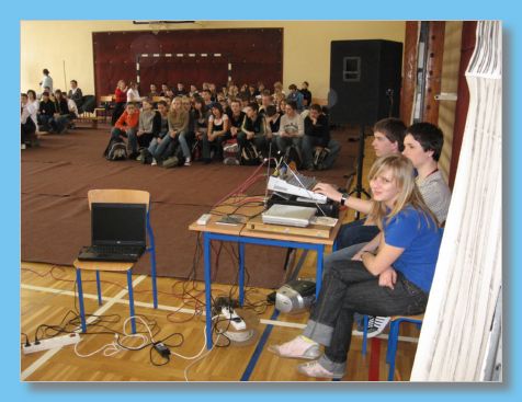 marzec 2008