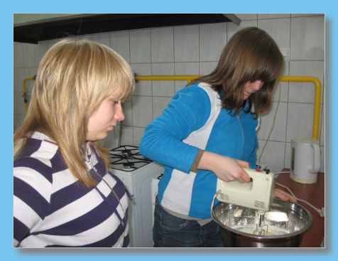 2008