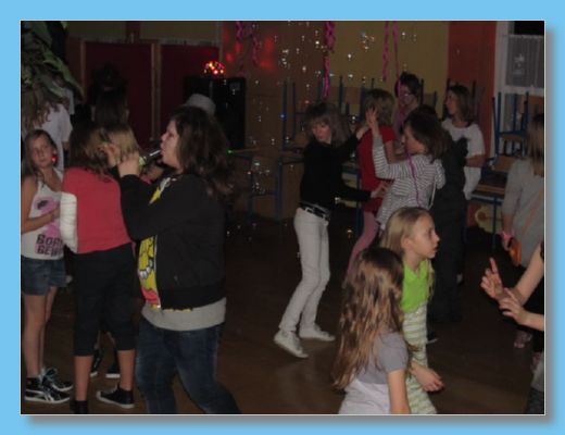 listopad 2011