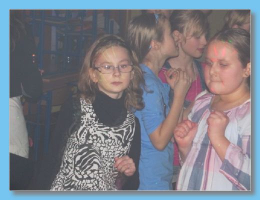 listopad 2011