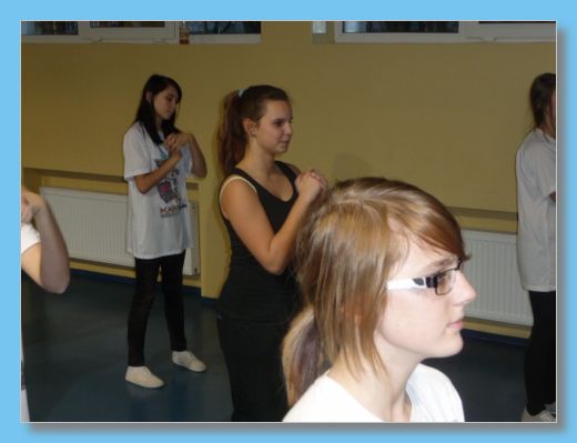 listopad 2012