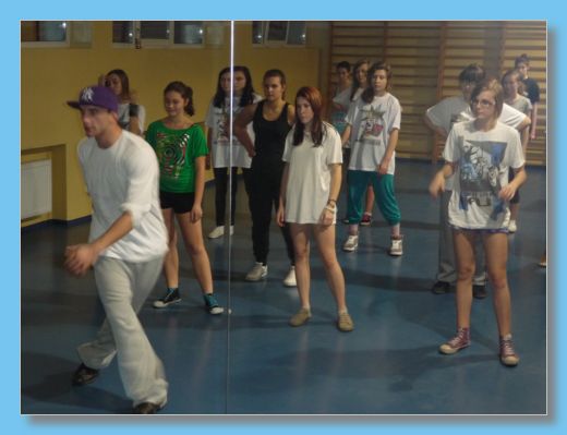 listopad 2012