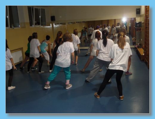 listopad 2012