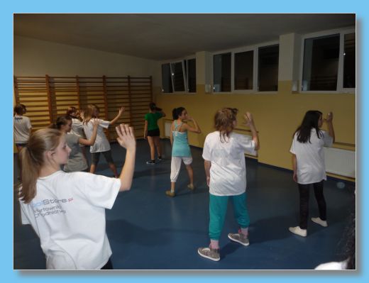 listopad 2012
