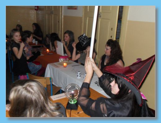 listopad 2012
