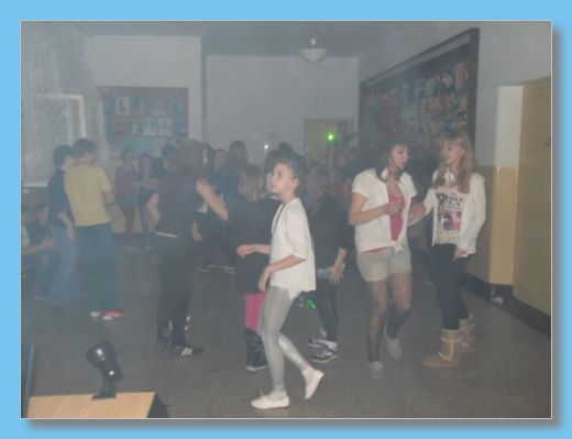 listopad 2012