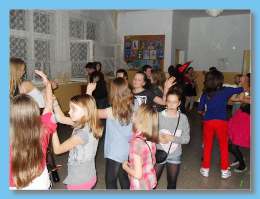 listopad 2012