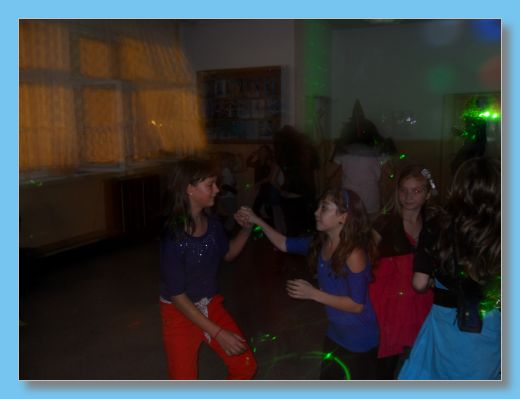 listopad 2012