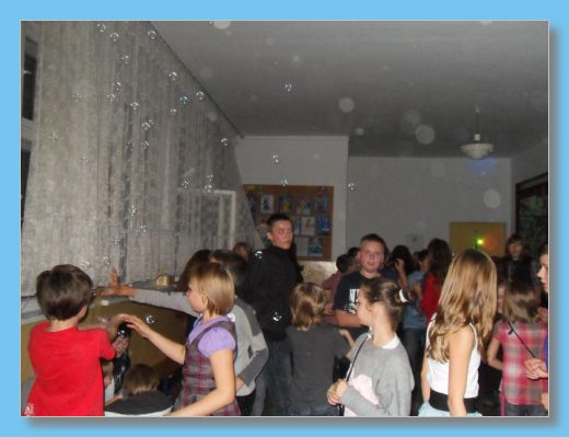 listopad 2012