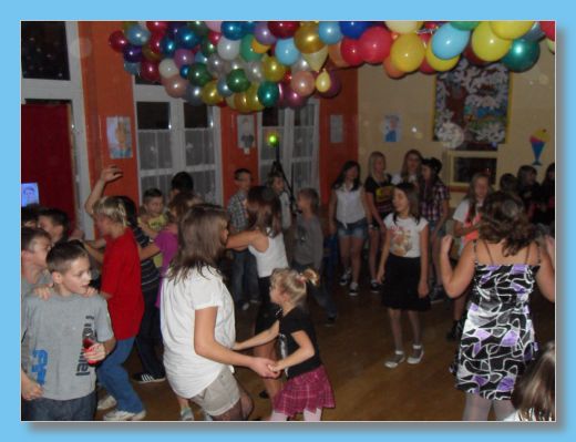listopad 2012