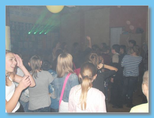 listopad 2012