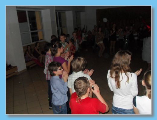 listopad 2012