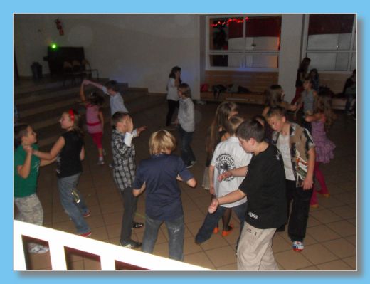 listopad 2012