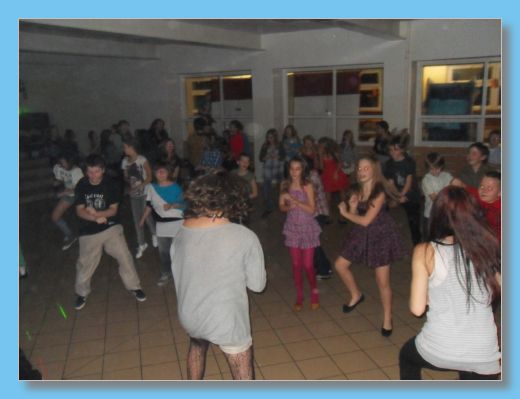 listopad 2012