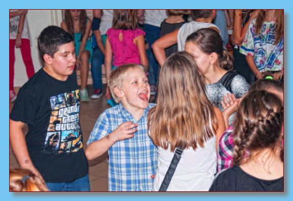 listopad  2014